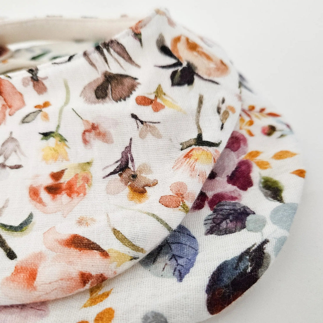 Choosing Our Waterproof Dribble Bibs - Little Scandi baby