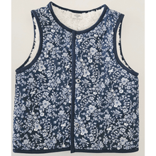 Load image into Gallery viewer, Kids Stylish - Pink Rosablomst Vest design - Gilet Outerwear Clothing Sleeveless Vest Warm Vest Scandi Stylish - front view of the vest - Little Scandi baby
